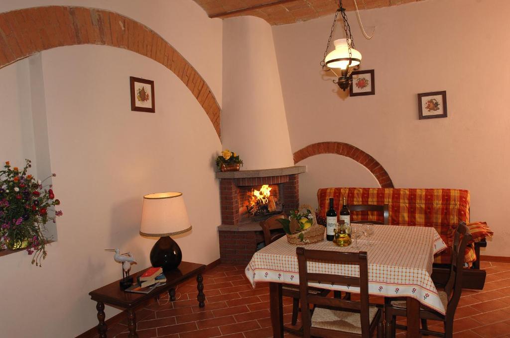 Agriturismo Buon Riposo - Country Resort In The Heart Of Tuscany San Giovanni a Corazzano Szoba fotó