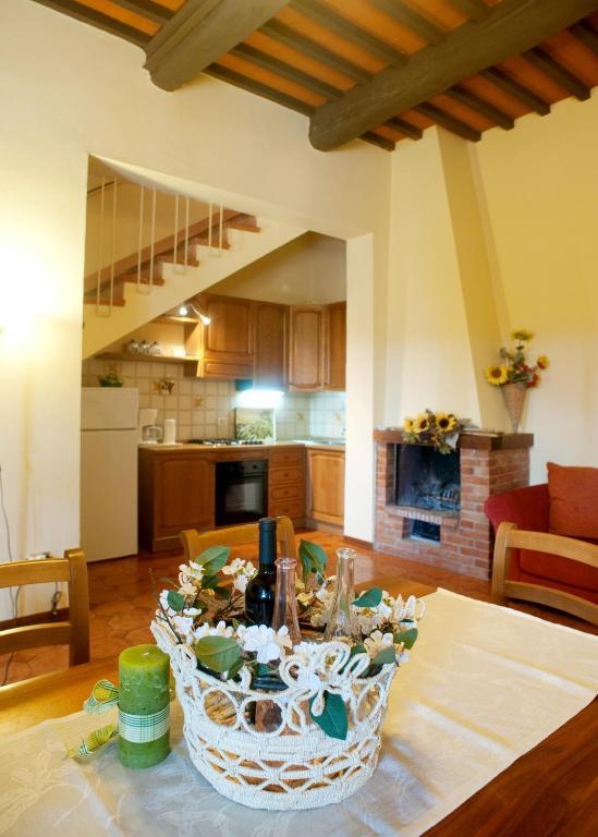 Agriturismo Buon Riposo - Country Resort In The Heart Of Tuscany San Giovanni a Corazzano Szoba fotó
